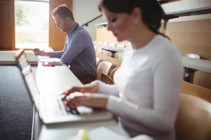 Czy kursy są potrzebne pracownikom administracji